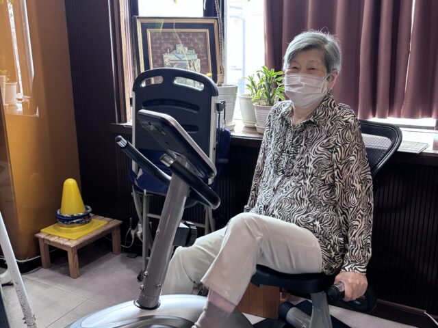 近くのパン屋に行く事を目標に！